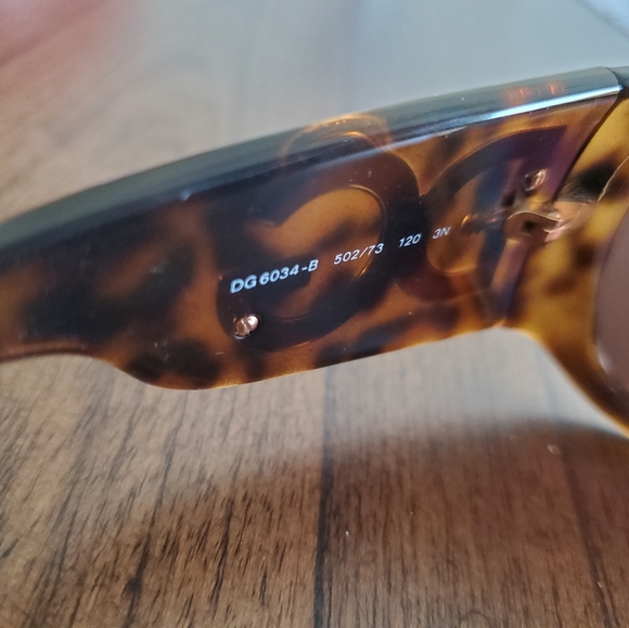 Dolce & Gabbana Sunglasses - Picture 4 of 11